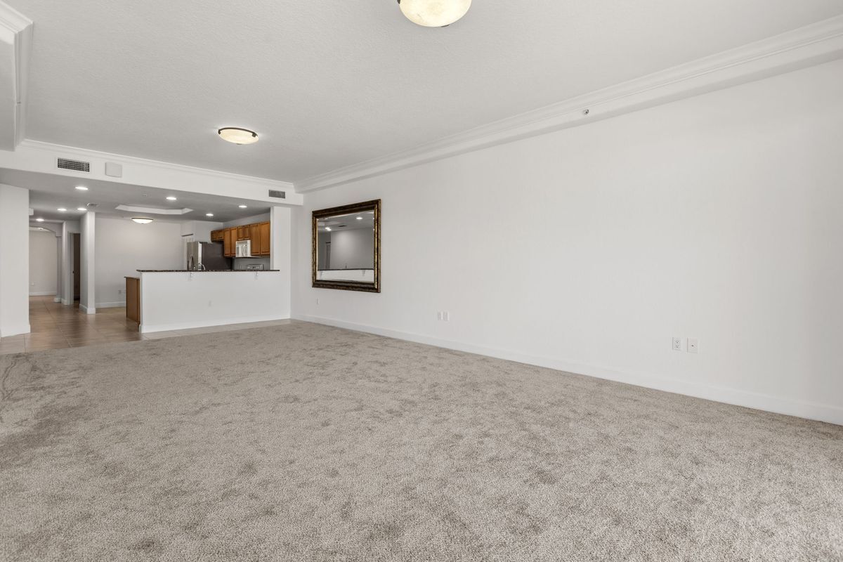 Building Photo - 807 Mystic Dr