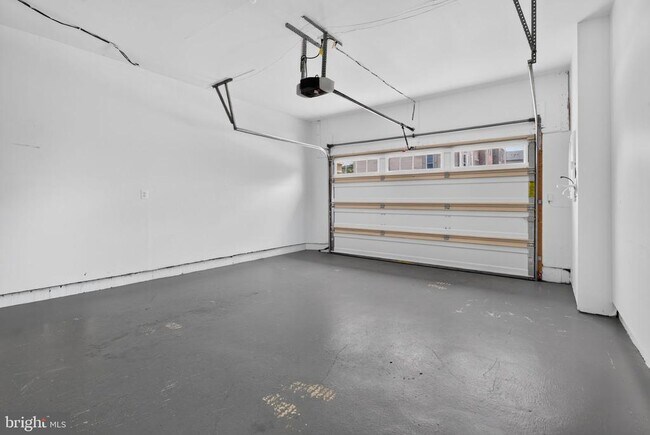 Building Photo - 7906 Marietta Dr