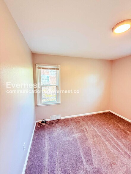 Building Photo - 19908 Heyden St