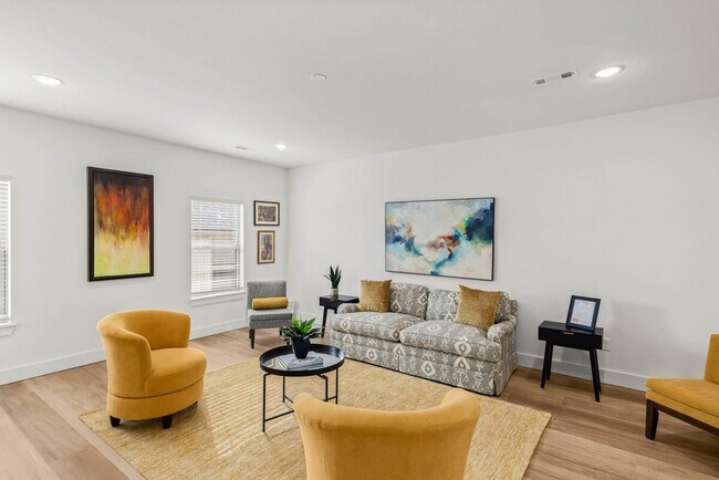 Building Photo - 2612 SW Livingston Square