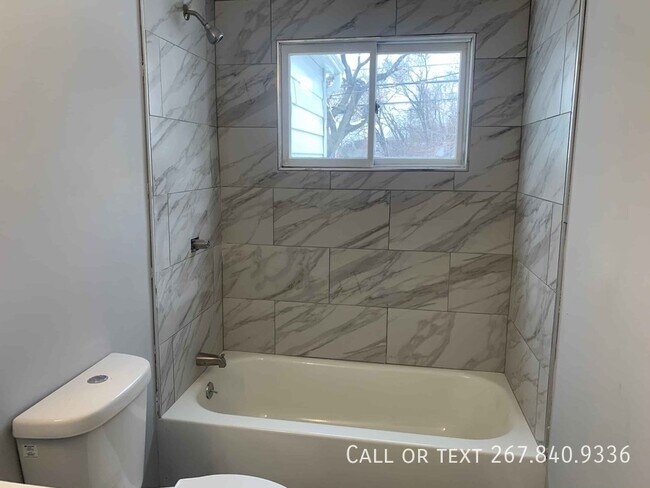 Building Photo - 18 Armor Ct