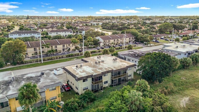 Building Photo - Newly remodeled  2 BEDROOM 2 BATH