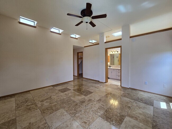 Building Photo - 2874 Plaza Amarilla