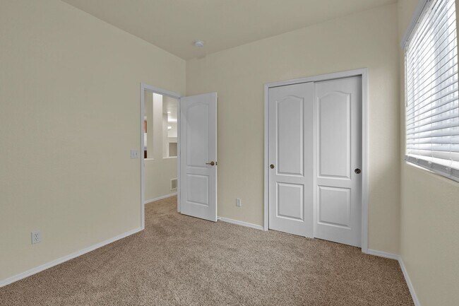 Building Photo - Ranch style home with 6 Bedrooms - 3 Bathrooms - 2 Car Garage - $2,650!