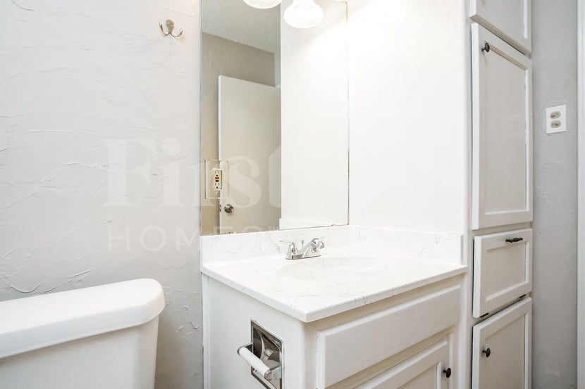 Building Photo - 2320 Sundrop Ct