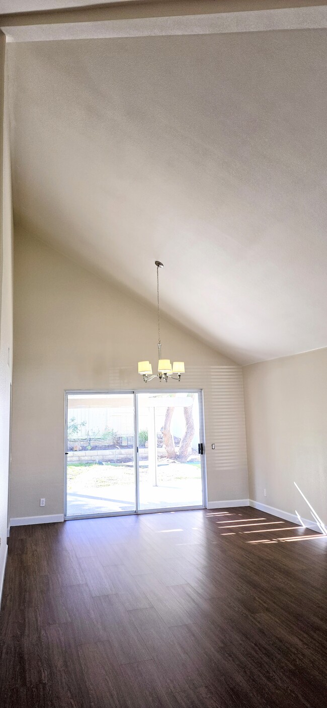 Building Photo - 23231 Joaquin Ridge Dr