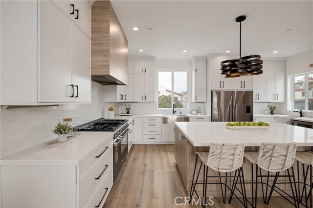 Building Photo - 201 S Juanita Ave