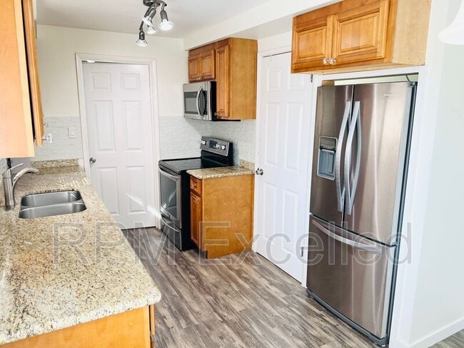 Building Photo - 25635 30th Ave S