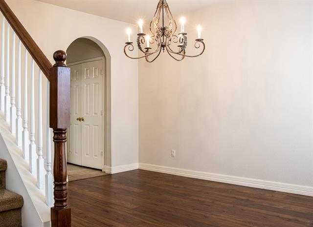 Building Photo - 4021 Aladdin Dr