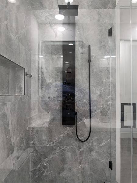 Building Photo - 476 SW 147th Ave