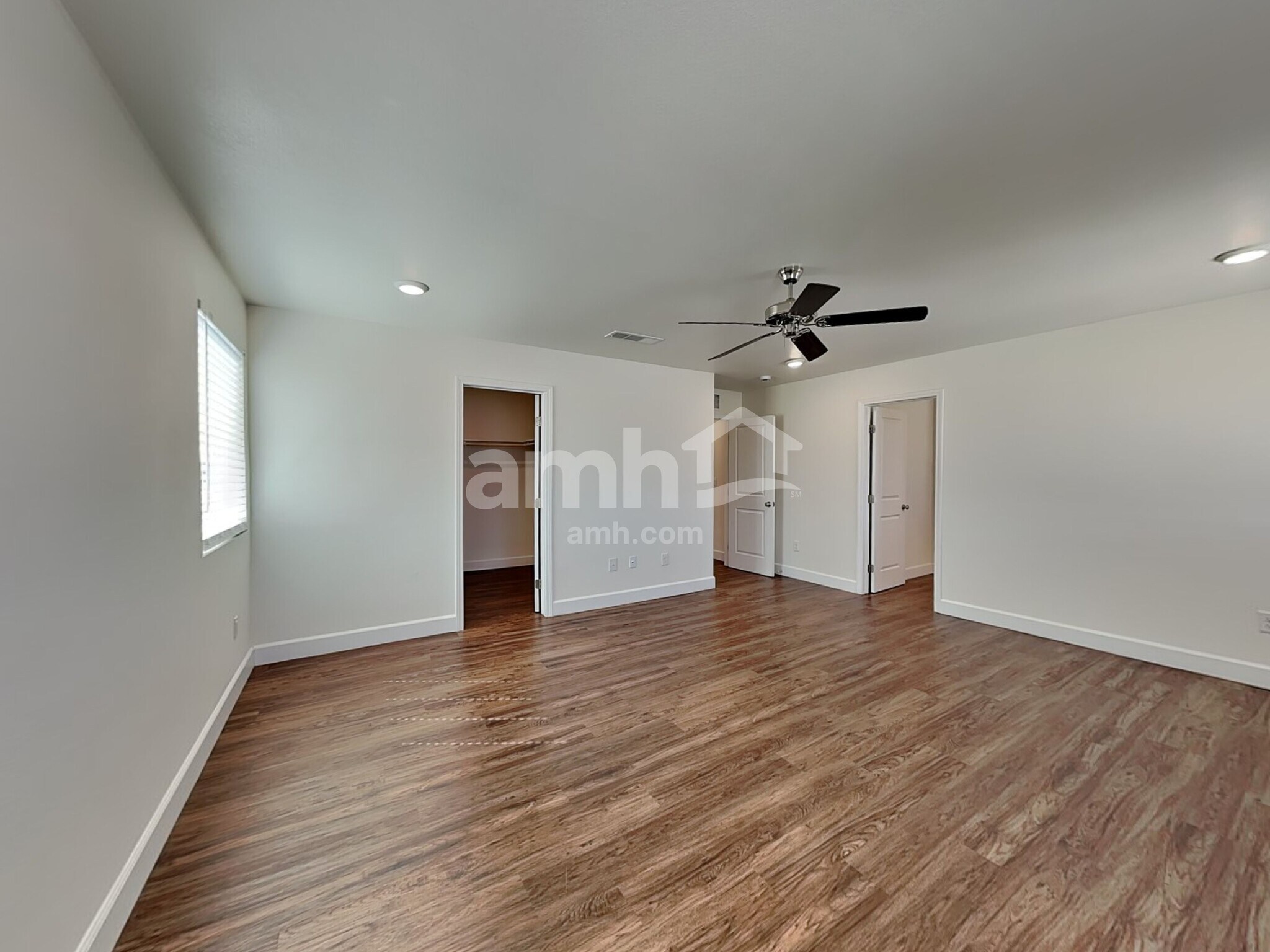 Building Photo - 6035 Schmidt St