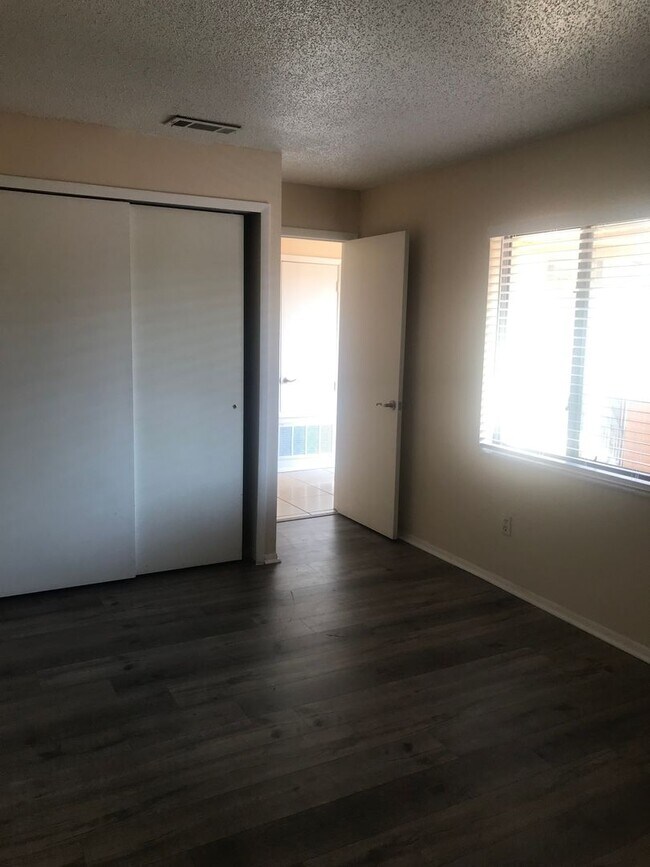 Building Photo - 7523SBD(100)