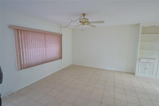 Building Photo - 3755 S School Ave