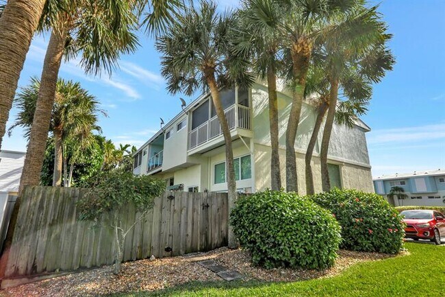 Building Photo - 884 SE 19th Ave
