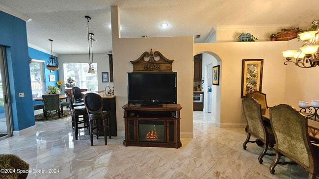 Building Photo - 1299 Potomac Dr