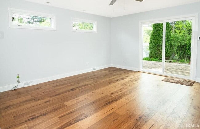 Building Photo - 1416 E Clairmont Pl