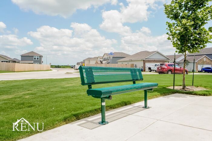 Building Photo - 5026 Firefly Hls