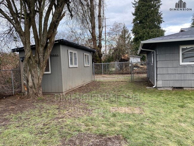 Building Photo - Amazing 4 bed, 2 bath house in Renton. AVAILABLE NOW!