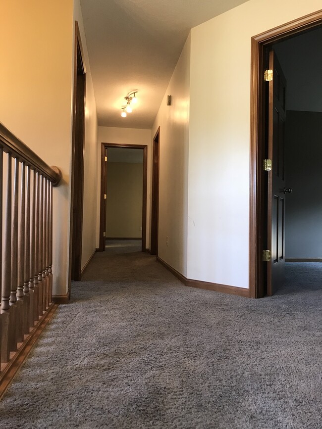 Building Photo - 5726 Fox Mill Run