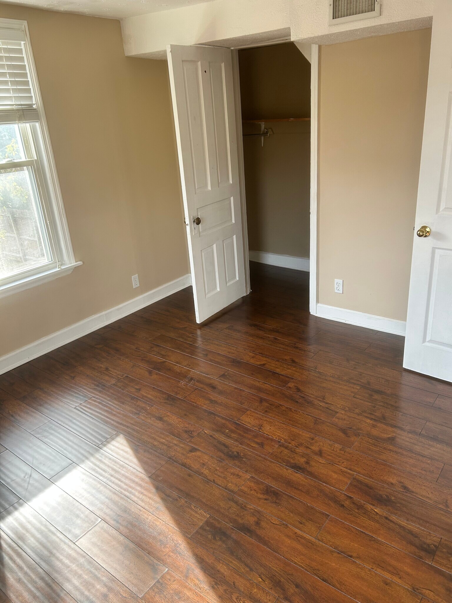 Building Photo - 1719 William Howard Taft Rd