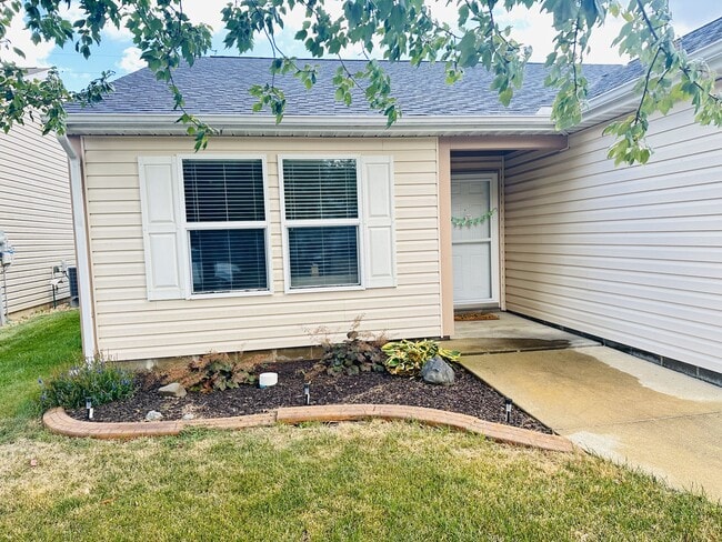 Building Photo - 3003 Remington Dr