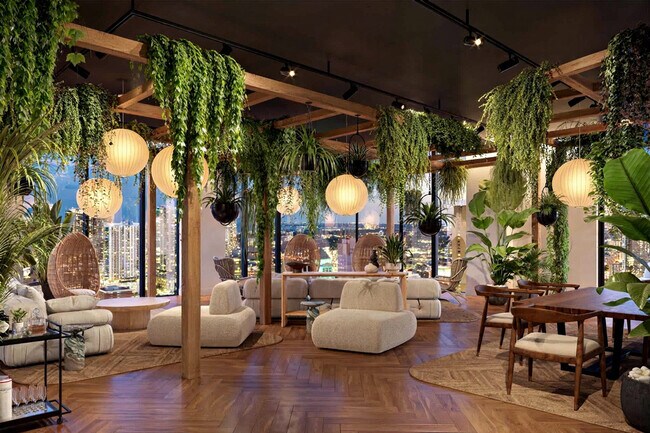 Building Photo - 121 NE 5th St