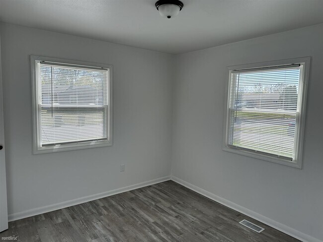 Building Photo - 3 br, 1 bath House - 1605 Susan Jane Court