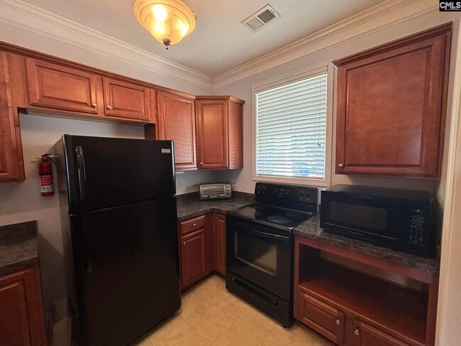 Building Photo - 739 Garden Forest Road