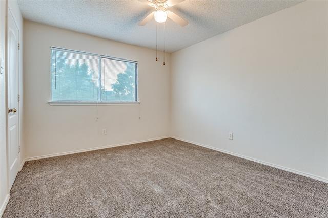 Building Photo - 820 Sansome Dr