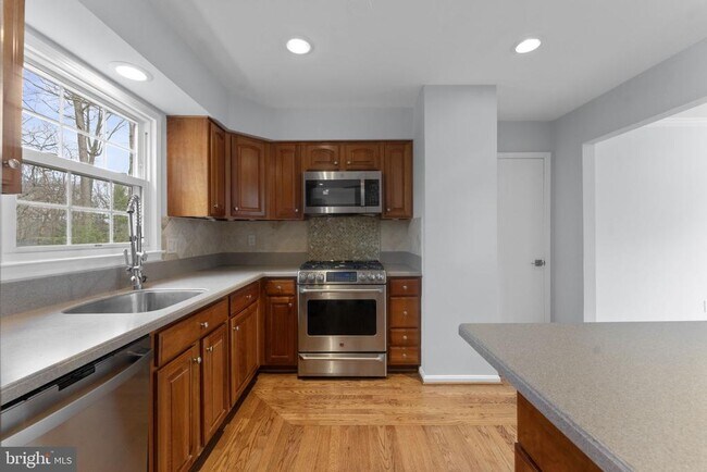 Building Photo - 1534 Red Rock Ct