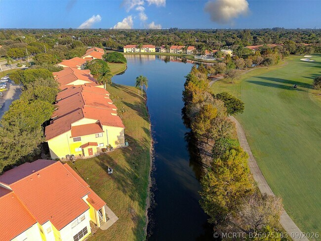 Building Photo - 12730 Vista Isles Dr