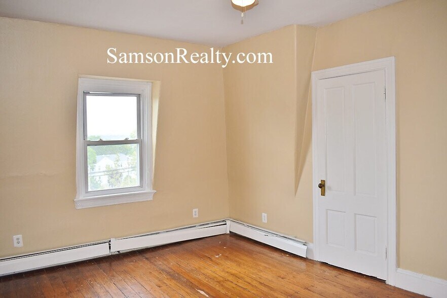 Building Photo - 129 Cypress St