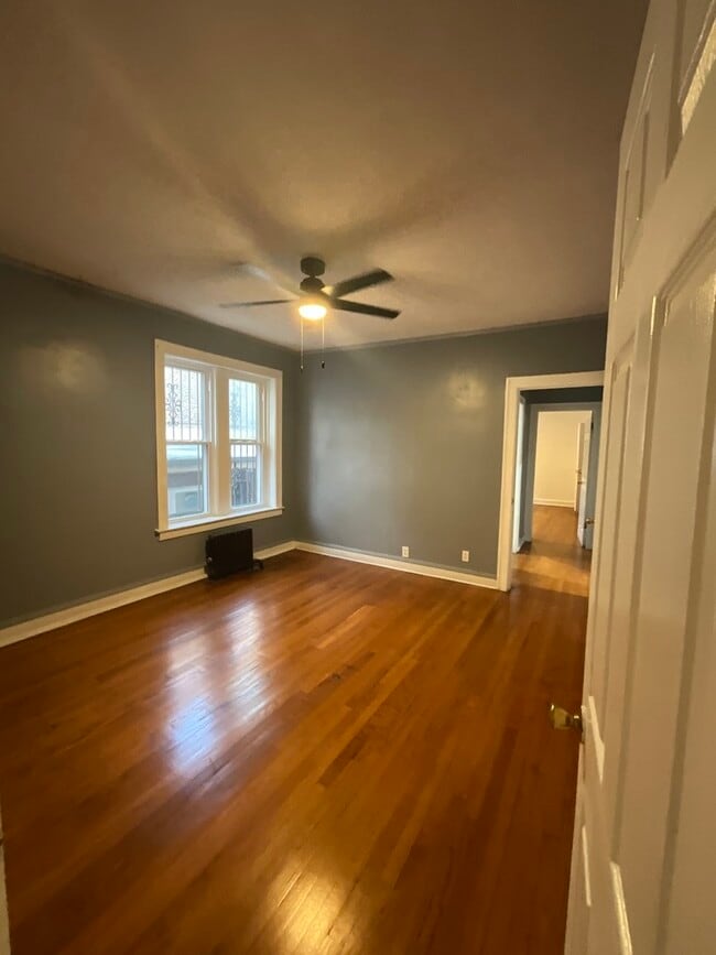 Building Photo - 7817 S Phillips Ave