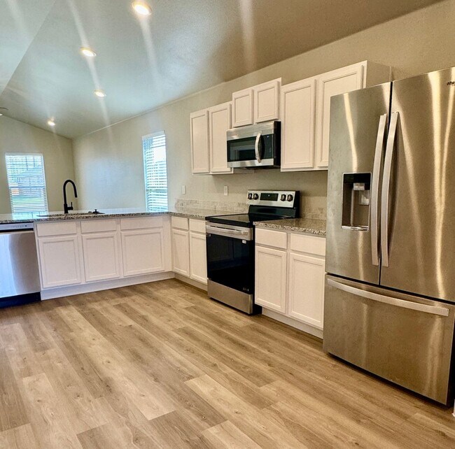 Building Photo - Newer Build in Frenship District! Beautiful 3/2/2 with Fridge and Sprinkler System!