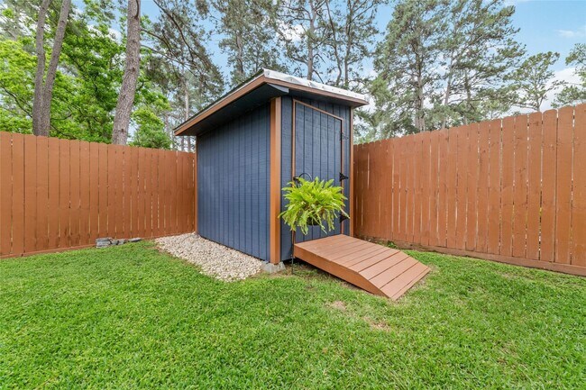 Building Photo - 13019 Lentando Dr