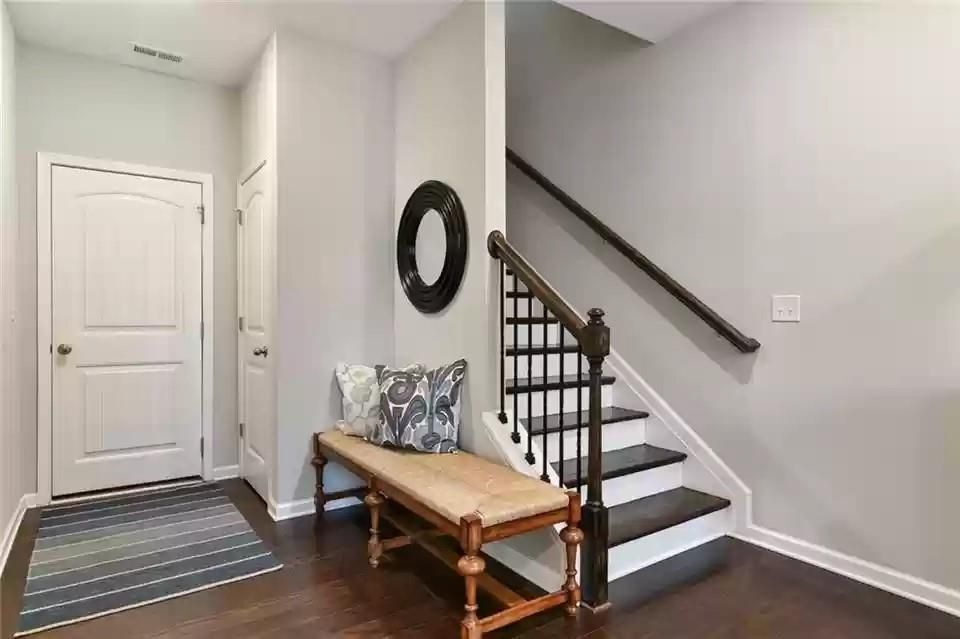 Building Photo - 523 Headwind Wy