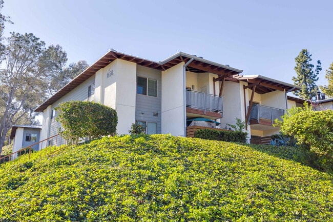 Building Photo - 1650 S El Camino Real