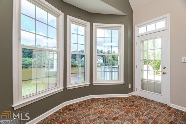 Building Photo - 225 Heritage Lake Dr