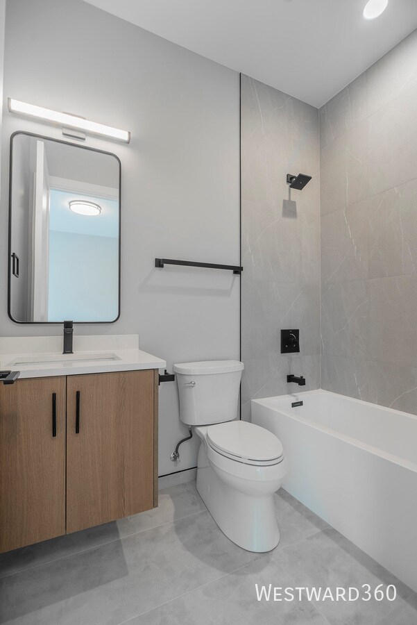 Building Photo - 3738 S Calumet Ave