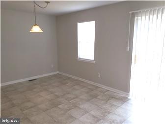 Building Photo - 15 Bridle Path