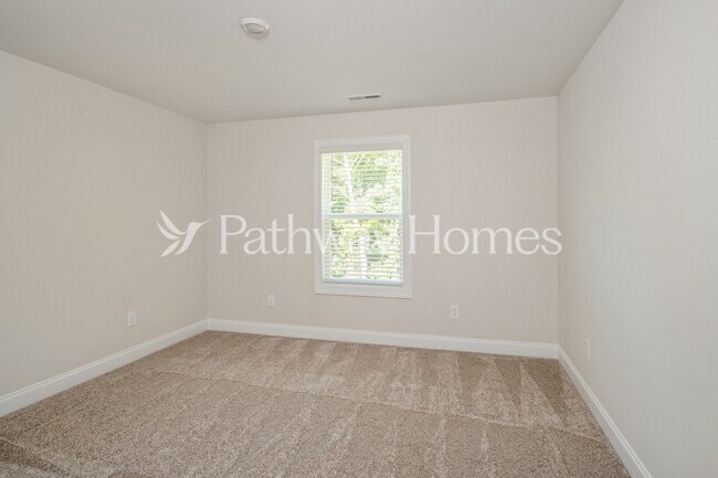 Building Photo - 173 Brixham Lp