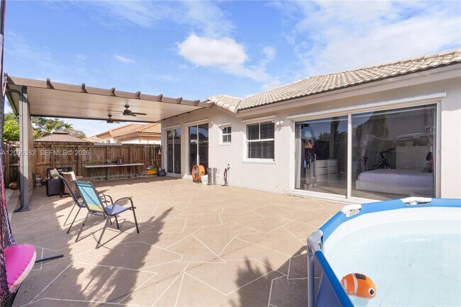 Building Photo - 8218 SW 163rd Pl