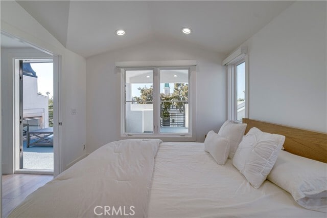 Building Photo - 608 Heliotrope Ave