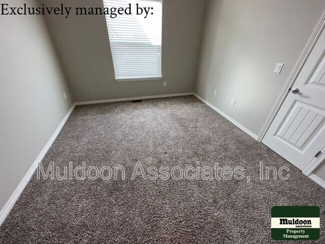 Building Photo - 6838 Black Saddle Dr