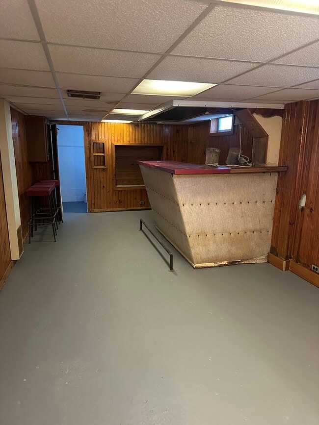 Building Photo - Charming 3 Bedroom In Central Columbus with Fenced in Yard