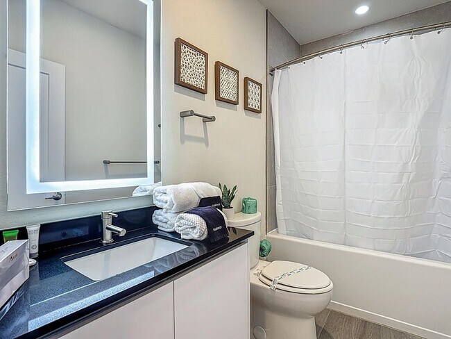 Building Photo - 17204 Blessing Dr