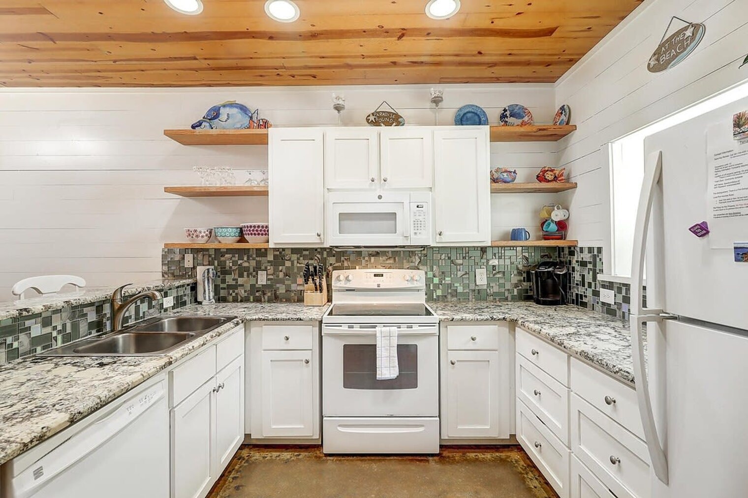 Building Photo - 2120 Eleventh Street-SI ID1023198P