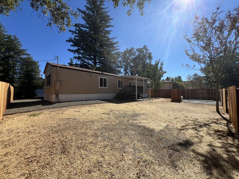 Building Photo - 8183 Wachtel Way