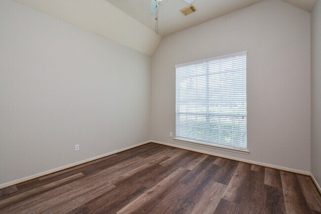 Building Photo - 23119 N Warmstone Way