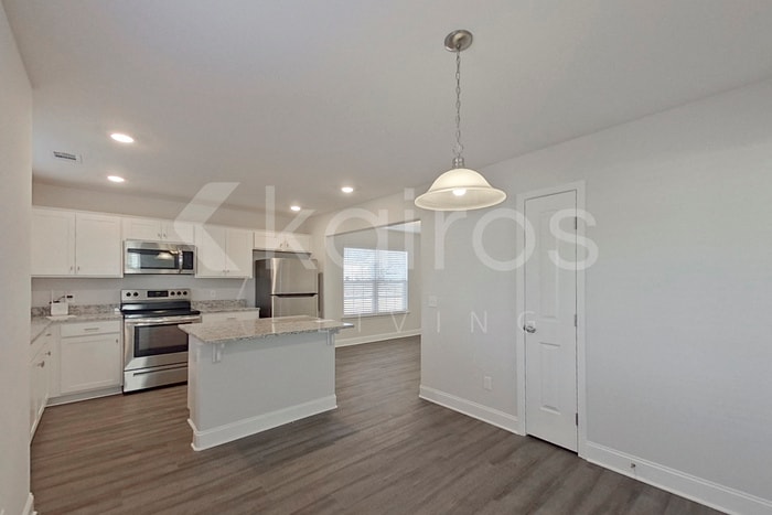 Building Photo - 109 Western Red Cedar Dr